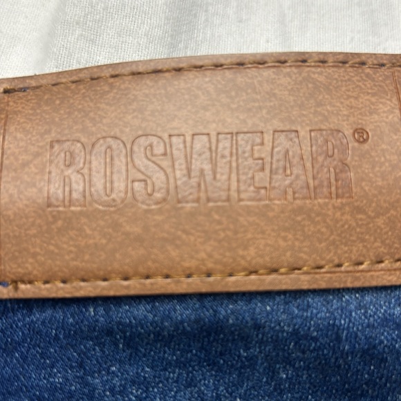 2) Roswear jeans, size small 4–6. Dark blue, distressed, jeans, skinny. - Picture 5 of 6